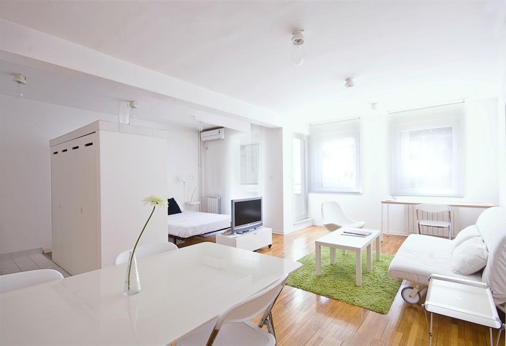 Miu Arena Apartment Belgrade Room photo